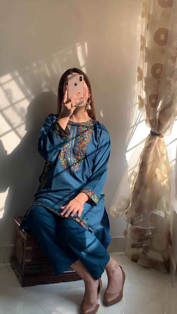 Women's Stitched Embroidered Linen Shirt and Trouser Set - 2 Pcs