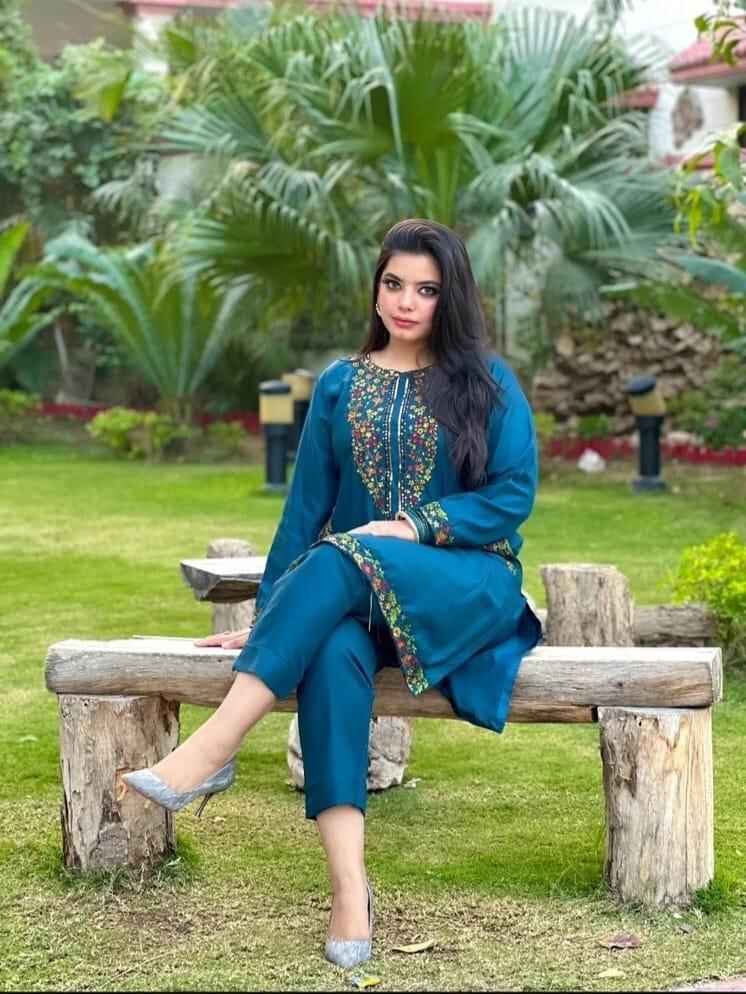 Women's Stitched Embroidered Linen Shirt and Trouser Set - 2 Pcs