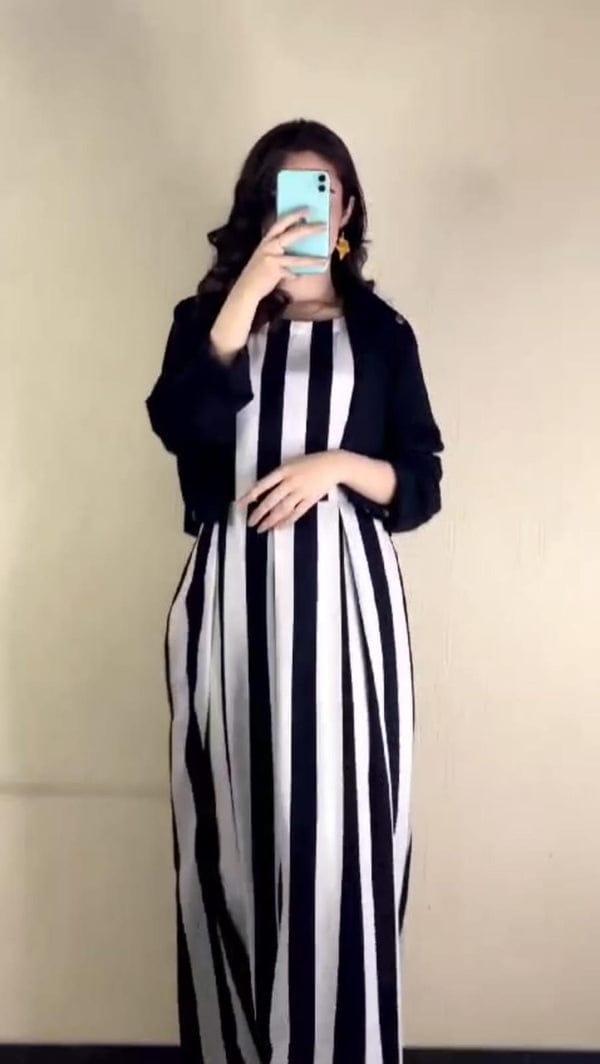 2 Pcs Women's Stitched Linen Printed Maxi Suit